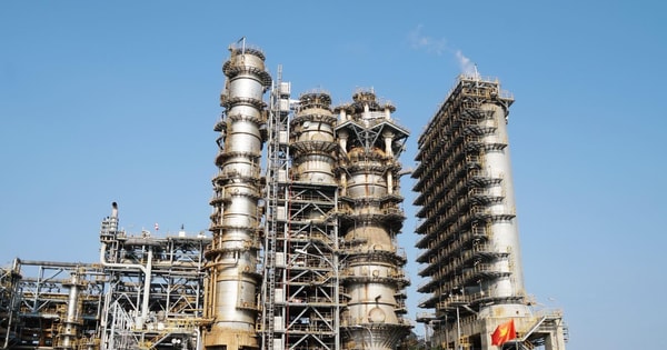 Lọc hóa dầu Bình Sơn (BSR) bị cảnh cáo vì chậm nộp hồ sơ khai thuế