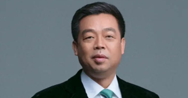 Một tỷ phú ngành nội thất nhảy lầu tử tự sau 4 ngày tại ngoại