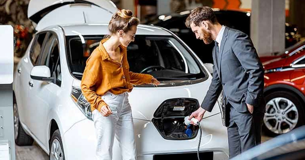 Xe điện cũ thành xu hướng mới, có người mua được với giá chưa đến 150 triệu đồng