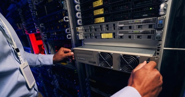 Háo hức rủ ông lớn về xây trung tâm AI, một quốc gia vỡ mộng vì “chẳng hề ngon ăn”: Có thứ tốn khủng khiếp