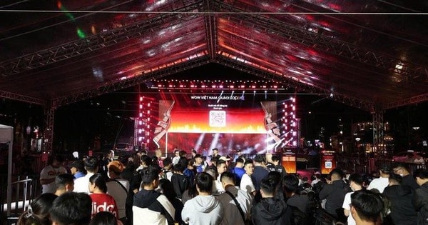 Một mùa iPhone thành công, TopZone xô đổ mọi kỷ lục của mình từ trước tới nay