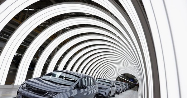 Buồn của nền kinh tế lớn thứ 2 ĐNÁ: Doanh số xe điện toàn thị trường không bằng 1 mình VinFast ở Việt Nam, cuộc chiến giảm giá nguy cơ bùng nổ cuối năm