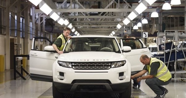 Hãng xe chuyên sản xuất Ranger Rover đã 1 tháng nay không xuất xưởng bất cứ chiếc xe nào – chuyện gì đang xảy ra?