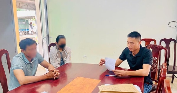 Nữ khách hàng SN 2007 mang 50 triệu đồng tiền mặt đến tiệm vàng nhờ chuyển khoản cho shipper: Chủ cửa hàng lập tức mời công an xã đến làm việc