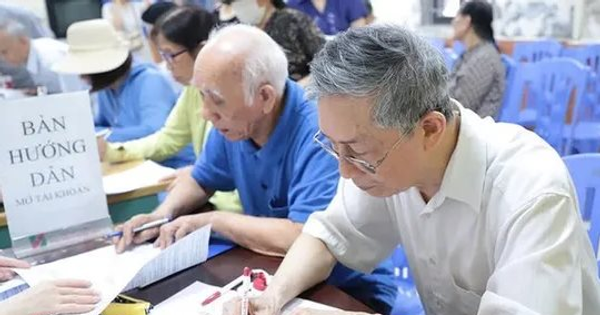 Lại có thủ đoạn lừa đảo mới cực tinh vi nhắm vào người hưởng chế độ hưu trí, bảo hiểm xã hội
