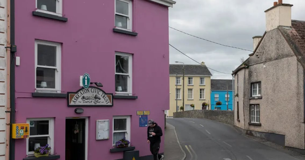 Thị trấn tại Ireland lao đao khi Nestle thông báo đóng cửa một nhà máy sữa bột trẻ em, 540 công nhân bơ vơ