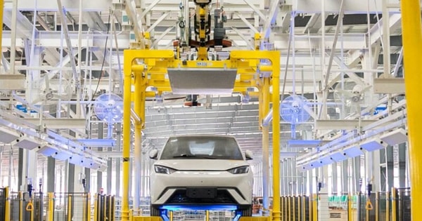 Lấy đất từ Ford, BYD rót hơn 25.000 tỷ đồng xây dựng “siêu nhà máy” tại quốc gia BRICS sát Mỹ, dự kiến công suất hơn 300.000 xe điện/năm