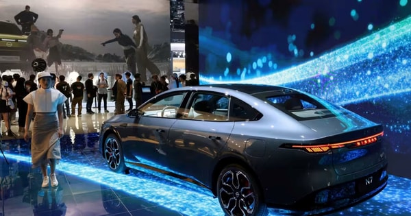 Thua lỗ, thị phần sụt mạnh, nhiều nhà sản xuất ô tô toàn cầu vẫn ‘bám trụ’ đến cùng tại Trung Quốc – Hoá ra là vì điều khó tin này