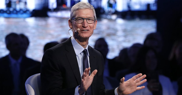 Tim Cook xuất hiện trên livestream TikTok Trung Quốc trong bối cảnh doanh số iPhone gặp khó