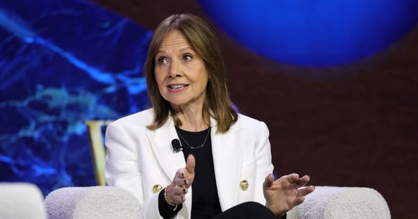 Biểu tượng trăm tuổi của ngành ô tô Mỹ thiệt hại 1,6 tỷ USD vì làm xe điện, Trung Quốc không còn là nơi 'gà đẻ trứng vàng'