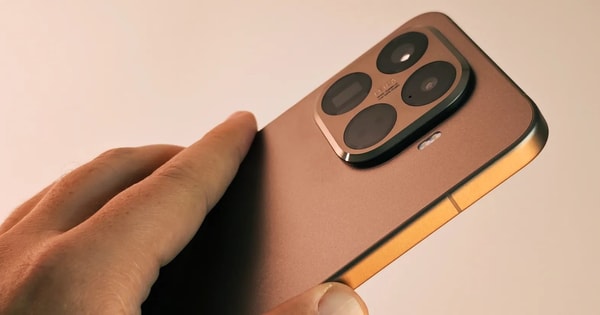 Xiaomi 15T Pro - "sát thủ iPhone" gây bất ngờ ở Việt Nam: Camera đỉnh cao, pin 5.500 mAh, sạc nhanh 90W