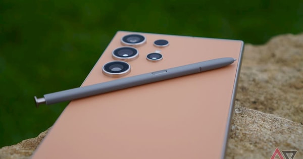 Có một thứ "vô dụng" đối với nhiều người mà Samsung vẫn cố giữ trên điện thoại: Đến lúc xóa sổ được rồi?