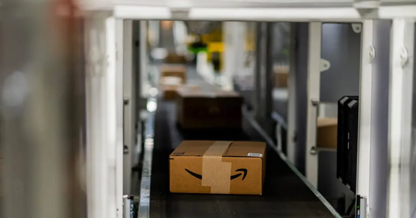 Sốc: Amazon tuyên bố sẽ thay thế 500.000 lao động bằng robot