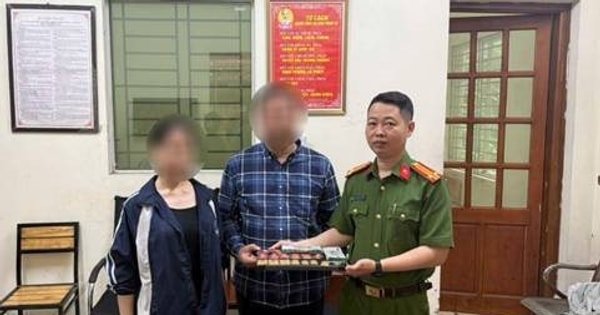 Phát hiện con gái 18 tuổi có 130 triệu đồng và 18 chỉ vàng, người đàn ông vội báo công an