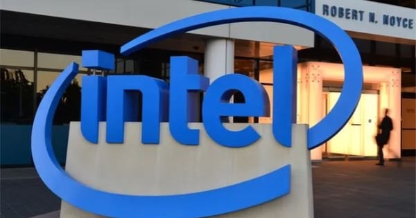 Intel sa thải hơn 35.000 nhân viên chỉ trong 2 năm: Cuộc tái cấu trúc chưa từng có nhằm ‘cứu lấy tương lai của tập đoàn’