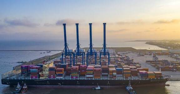 Công ty logistics chi 2.000 tỷ đầu tư chứng khoán, tạm lãi 221 tỷ đồng