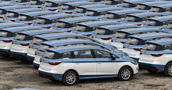 Trung Quốc bất ngờ ngừng ưu tiên xe điện, tập trung năng lượng hydro: Tin dữ cho VinFast?