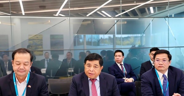 Gặp lãnh đạo DN cung cấp hàng cho Apple, Samsung, Nvidia..., Phó Thủ tướng đề nghị mở trung tâm tại HN