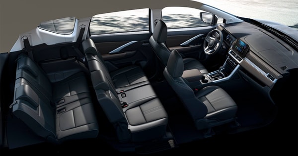 "Vua xe 7 chỗ" được ưu đãi mạnh, giá cao hơn Kia Morning chưa tới 30 triệu đồng