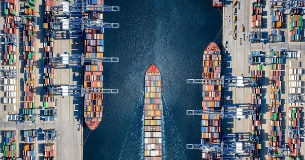 DN xuất khẩu Vinatex, May Sông Hồng, Vĩnh Hoàn, Sao Ta... bước vào giai đoạn thử lửa lớn nhất từ đầu năm