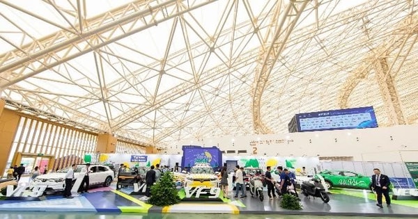 Hàng trăm gian hàng của doanh nghiệp Việt Nam và Mỹ, Đức, Nhật Bản, Hàn Quốc... tham dự Tuần lễ Công nghiệp và Công nghệ Việt Nam 2025