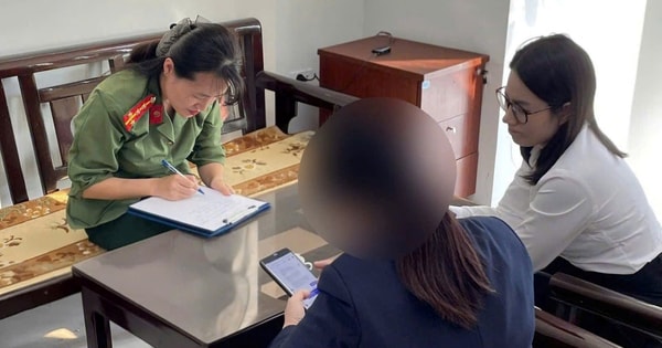 Người phụ nữ đến ngân hàng BIDV chuyển 250 triệu đồng, nhân viên giao dịch khẳng định có bất thường, mời công an xác minh