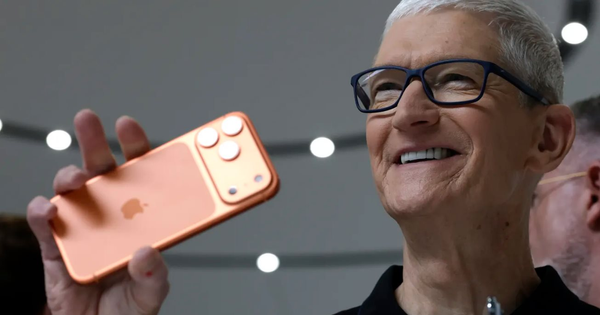 Lần đầu tiên sau 14 năm, Apple vượt Samsung về sản lượng điện thoại