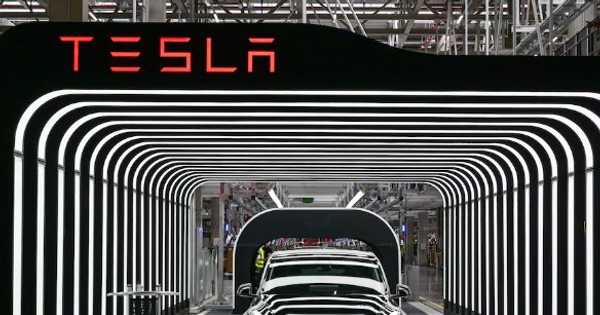 ‘Cơn đau đầu’ mới của Elon Musk: Doanh số giảm gần 1 nửa tại châu Âu khi thị trường xe điện chung tăng 26% – chuyện gì đang xảy ra?