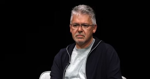 Apple mất 'đầu tàu' AI cấp cao, áp lực nội bộ ngày càng đè nặng