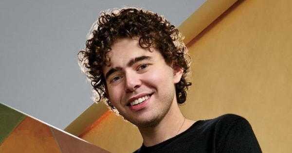 Bỏ học, từng bị FBI đột kích khám xét căn hộ, chàng founder 27 tuổi bất ngờ trở thành tỷ phú tự thân bậc nhất, hiện điều hành startup 9 tỷ USD