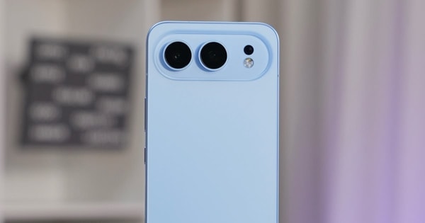 Điện thoại mới ra mắt gây sốt: Y hệt iPhone Air mà pin 8.000 mAh, chip 8 Elite - Nhìn giá còn ngỡ ngàng hơn