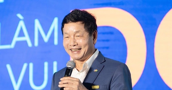 Chủ tịch FPT Trương Gia Bình thưởng nóng 100 triệu nếu nhân viên làm được một việc trong 12 tháng tới