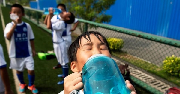 Chưa từng có trong lịch sử: Trung Quốc tạo ra ‘cỗ máy thần kỳ’ biến nước biển thành nước ngọt - giá bằng đúng gói mì tôm mỗi m3, rẻ bằng 1/8 công nghệ Mỹ