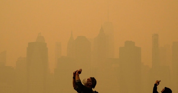 Dân phương Tây "coi thường tính mạng" hay sao mà chẳng bao giờ xem chỉ số ô nhiễm không khí như người châu Á?