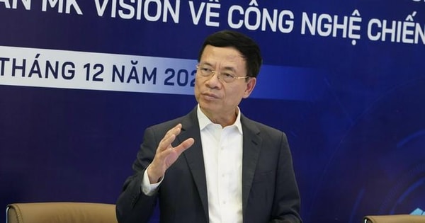 Bộ trưởng Nguyễn Mạnh Hùng: Muốn vươn ra thế giới, doanh nghiệp không chỉ dừng ở thiết kế, tích hợp hay sản xuất, mà còn phải...