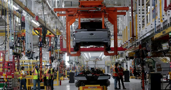 Cú sốc xe điện: Loạt nhà sản xuất pin và xe ô tô tại châu Á quay xe, điều chỉnh kế hoạch, xe xăng và hybrid dự kiến sẽ hồi sinh