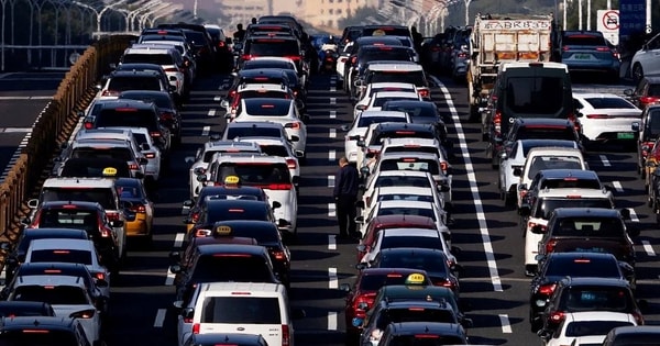 Trung Quốc ra quyết định bước ngoặt – sắp đến ngày ô tô tự lái ‘không cần chạm tay’ chạy đầy đường