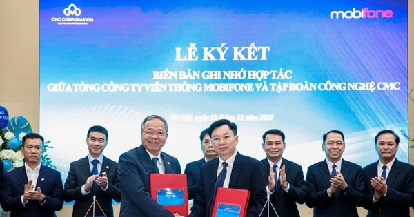 CMC "bắt tay" MobiFone