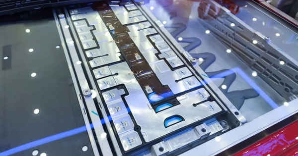 Bước đột phá mới trong công nghệ pin giúp xe điện nhẹ hơn, giá thành rẻ hơn, hiện thực hóa mục tiêu chạy 1.000 km mới cần sạc