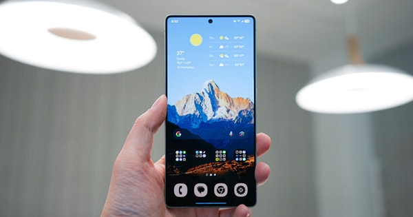 Samsung sắp làm được điều ai cũng mong chờ: Không còn bị "cạnh khóe" là kém điện thoại Trung Quốc nữa rồi?