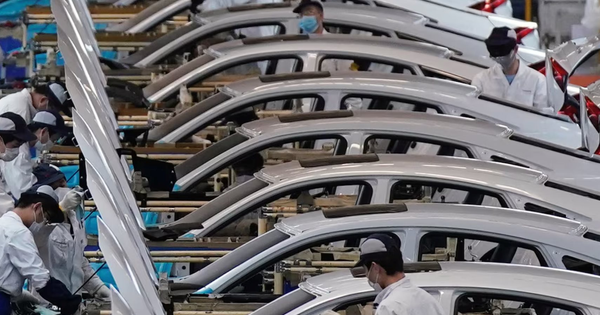 Dây chuyền lắp ráp 20 triệu xe xăng mỗi năm ngừng hoạt động vì ô tô điện, hàng tồn ồ ạt khiến Trung Quốc xuất khẩu vội vàng 6,5 triệu chiếc ra thế giới