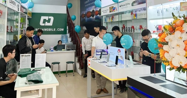 Hàng công nghệ thắng lớn khi “lên sàn”