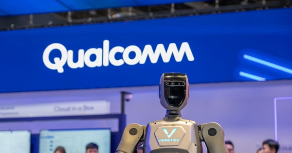 Robot VinMotion đấm bốc tại triển lãm công nghệ lớn nhất thế giới