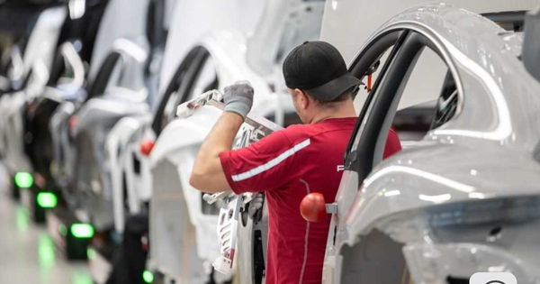 100.000 lao động bị sa thải: Cơn địa chấn của ngành xe hơi Châu Âu trước đối thủ Trung Quốc