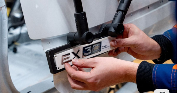 Xe điện của hãng ‘an toàn nhất thế giới’ bốc cháy, hơn 33.000 sản phẩm bị triệu hồi, nguyên nhân liên quan đến pin Trung Quốc