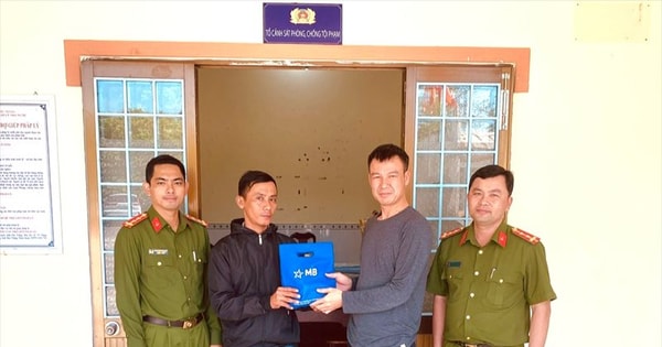 Trong 8 ngày, tài khoản người đàn ông nhận liên tiếp 2 giao dịch tổng cộng 5,2 tỷ đồng: Công an xã mời về làm việc