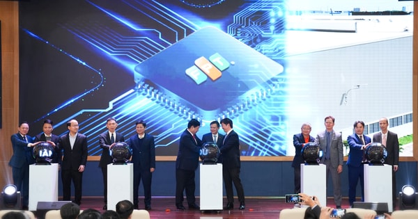 Chủ tịch Viettel Tào Đức Thắng nói gì khi FPT công bố thành lập nhà máy kiểm thử, đóng gói đầu tiên của Việt Nam?