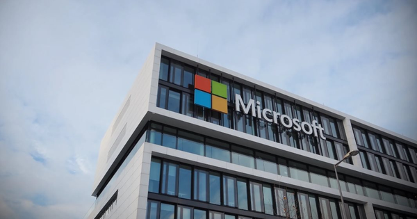 Cơn rung chấn Microsoft: Mất 350 tỷ USD trong 1 ngày vì AI