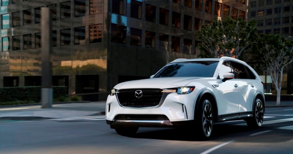 Mazda triệu hồi 10.000 xe CX-90 do lỗi phần mềm phanh khẩn cấp