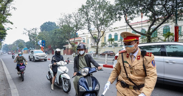 Cảnh sát giao thông có biểu hiện tiêu cực, 'nhũng nhiễu', Cục CSGT 'mách nước' người dân nên làm ngay việc sau